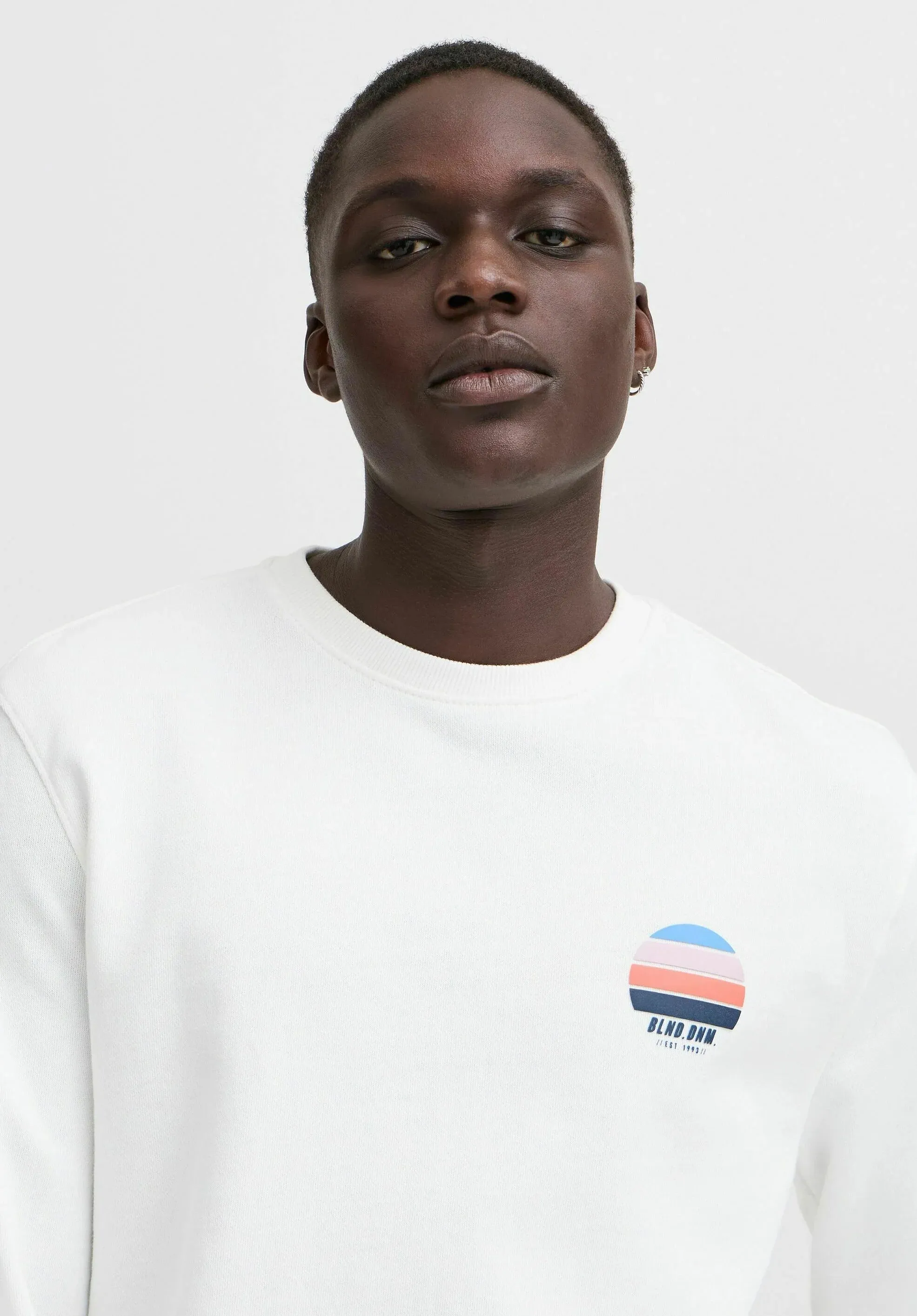 BHJARUB SWEATSHIRT "SNOW WHITE"