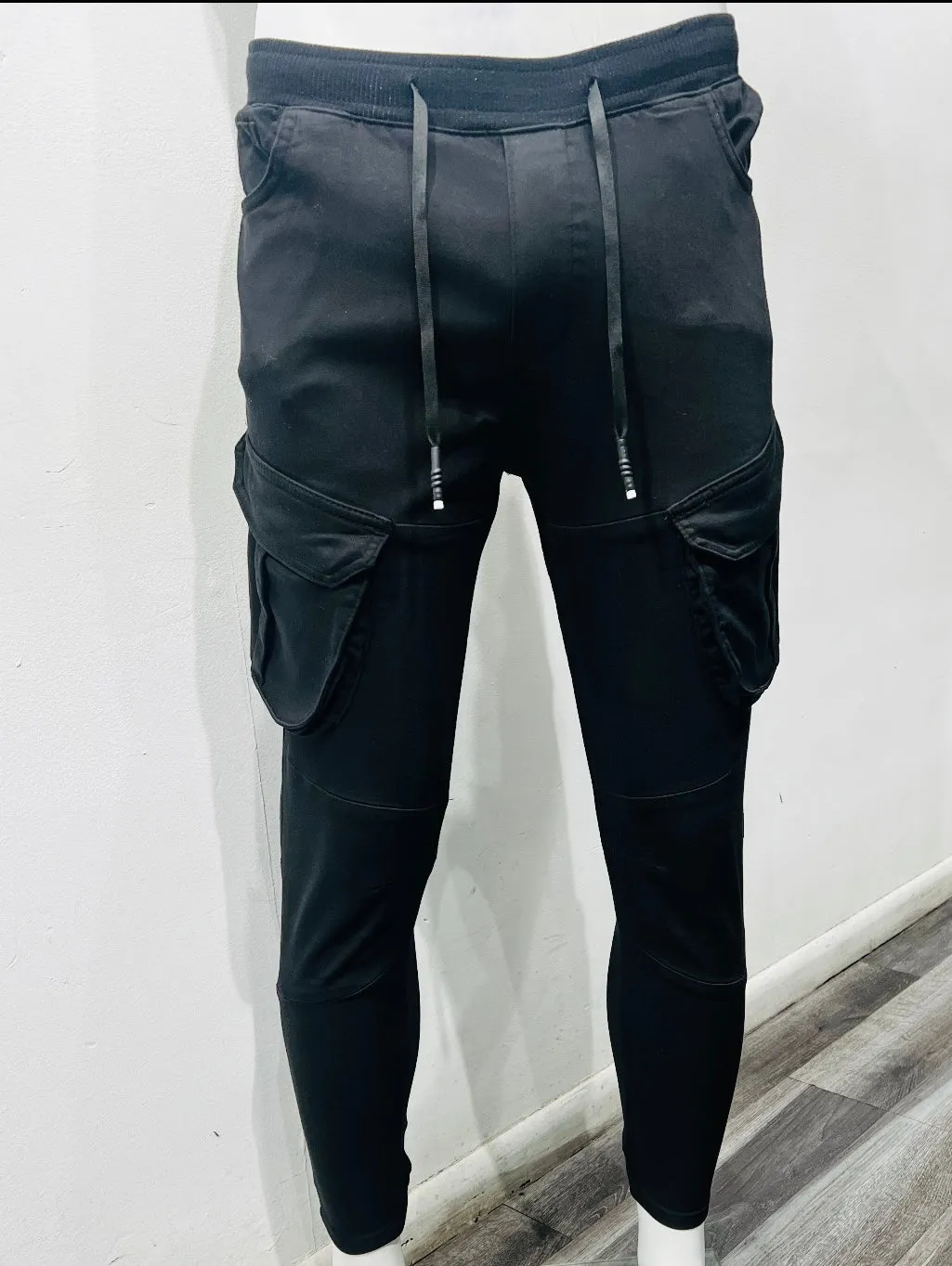 Cargo Knit Jogger (Black)