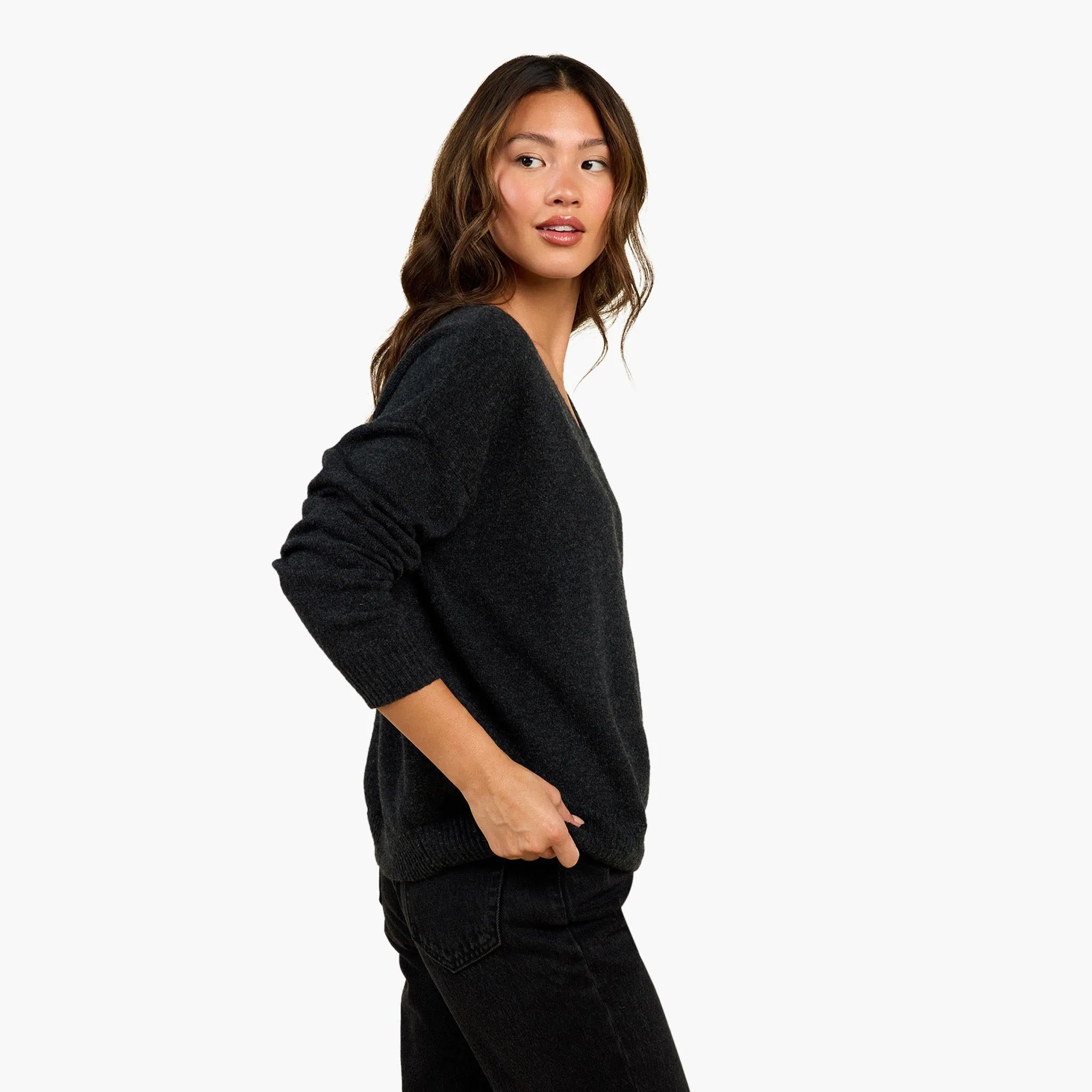 Cozy Knit V-Neck Sweater | Black