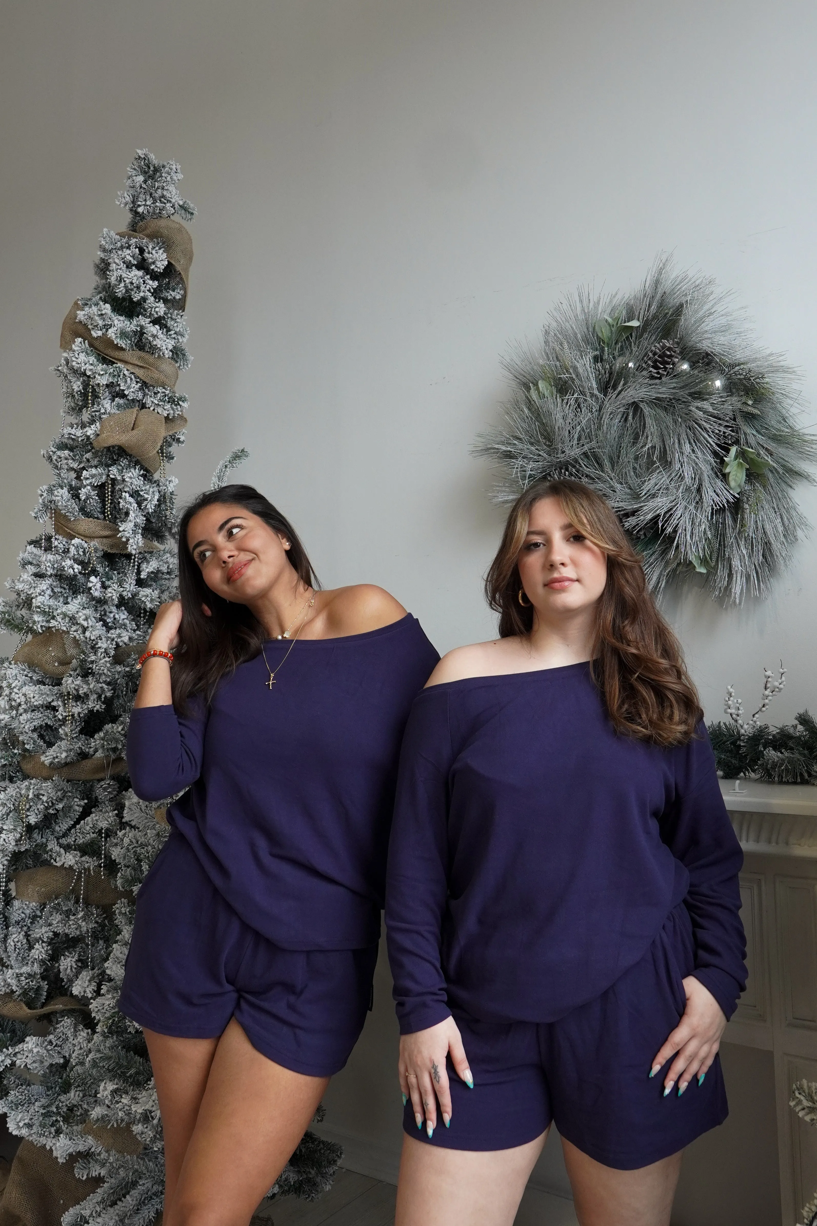 DARK BLUE SOFT OFF-SHOULDER - HUG