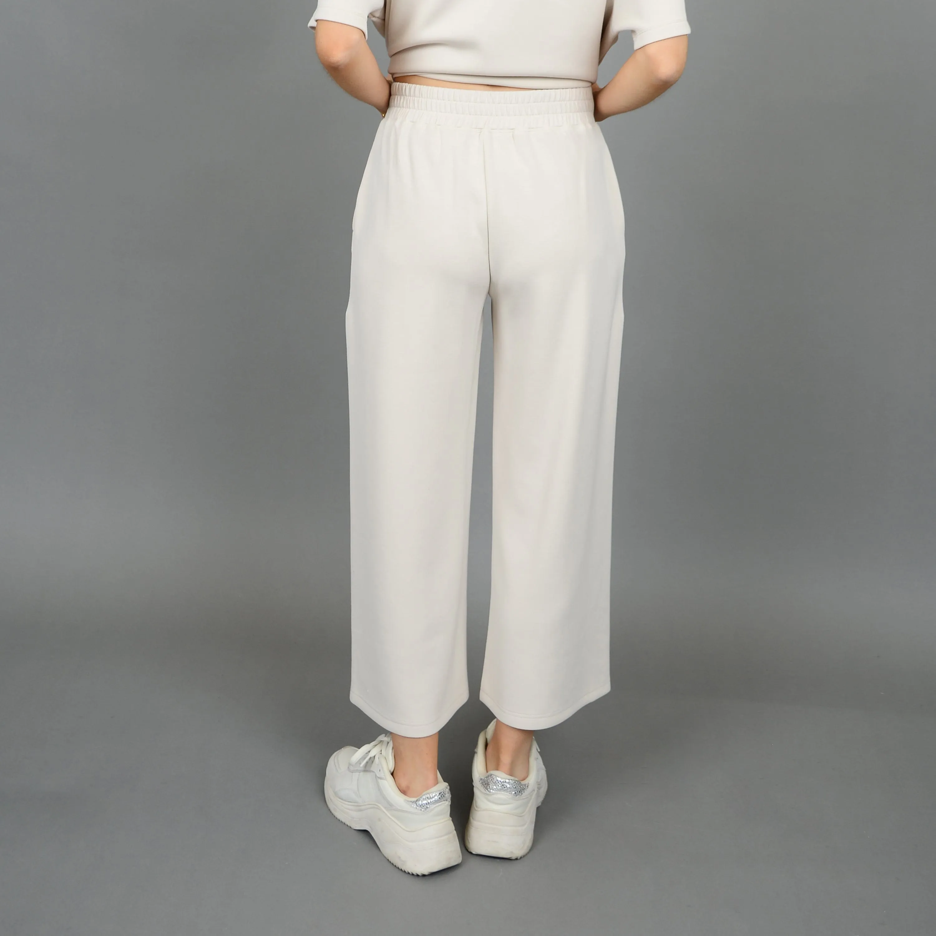 Scuba Victoria Soft Knit Cropped Pants
