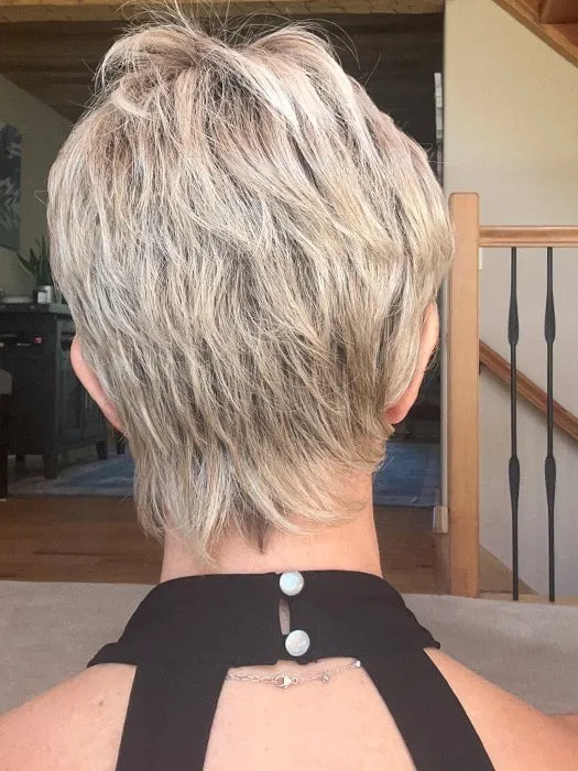 Straight Chic | Synthetic Lace Front Wig (Mono Crown)