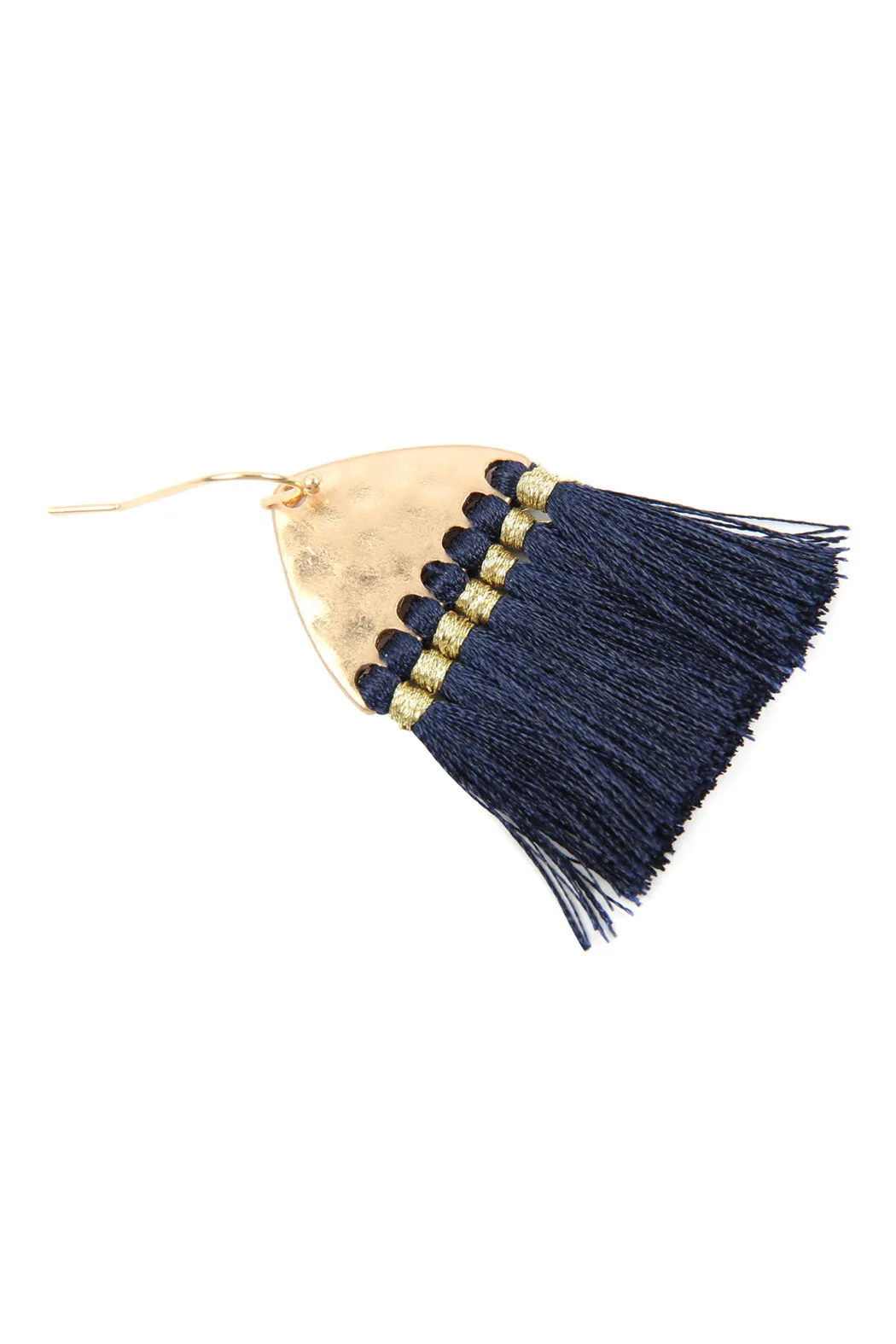 THREAD TASSEL HAMMERED METAL HOOK EARRINGS